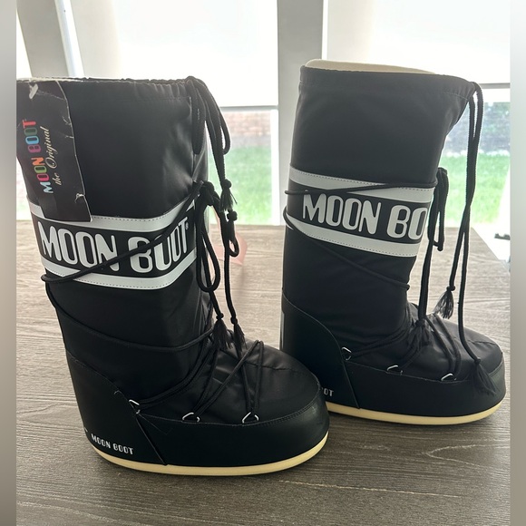 Moon Boot - Picture 5 of 10